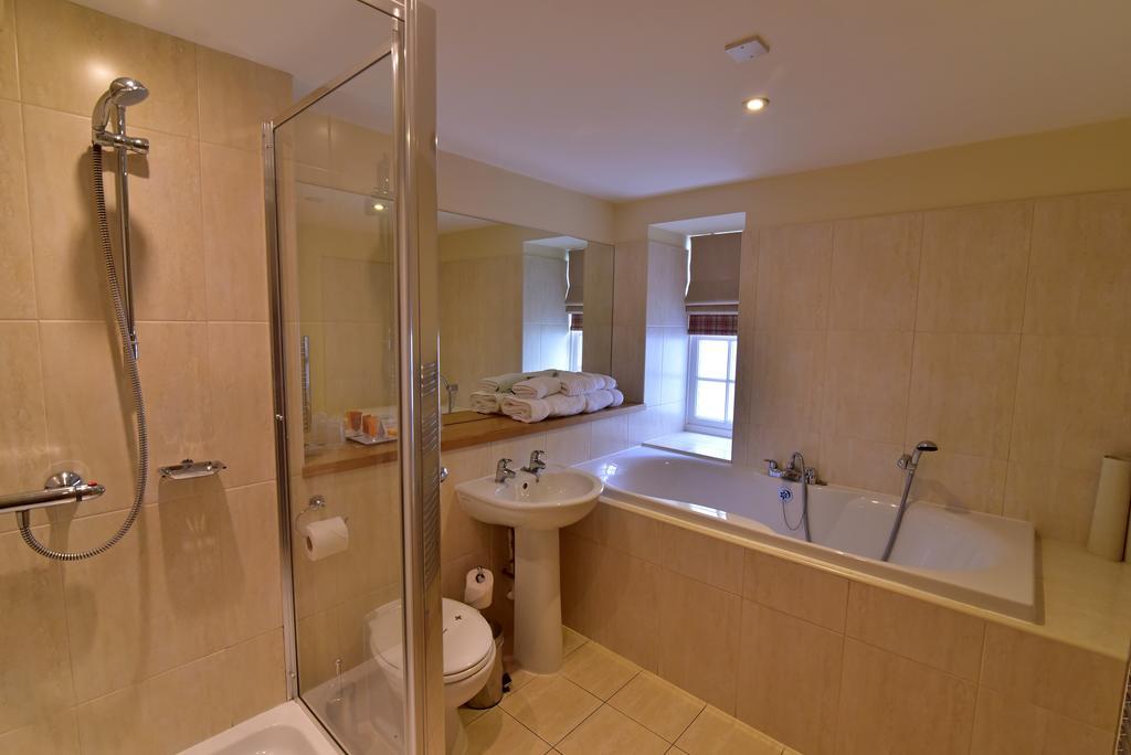 Executive Double or Twin Room,746278085:JPEG